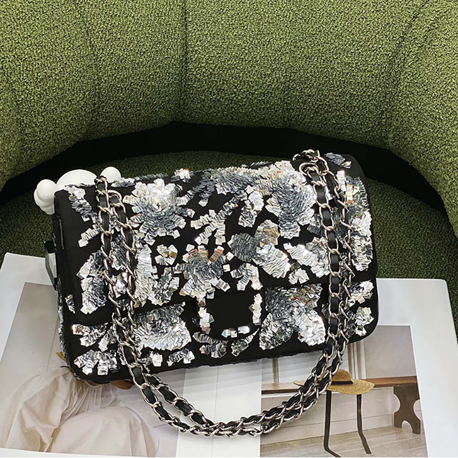 Designer Flap Bags Luxury Shoulder Bag 25.5CM 1:1 Quality Sheepskin Crossbody Bag With Box MC212
Designer Flap Bags Luxury Shoulder Bag 25.5CM 1:1 Quality Sheepskin Crossbody Bag With Box MC212