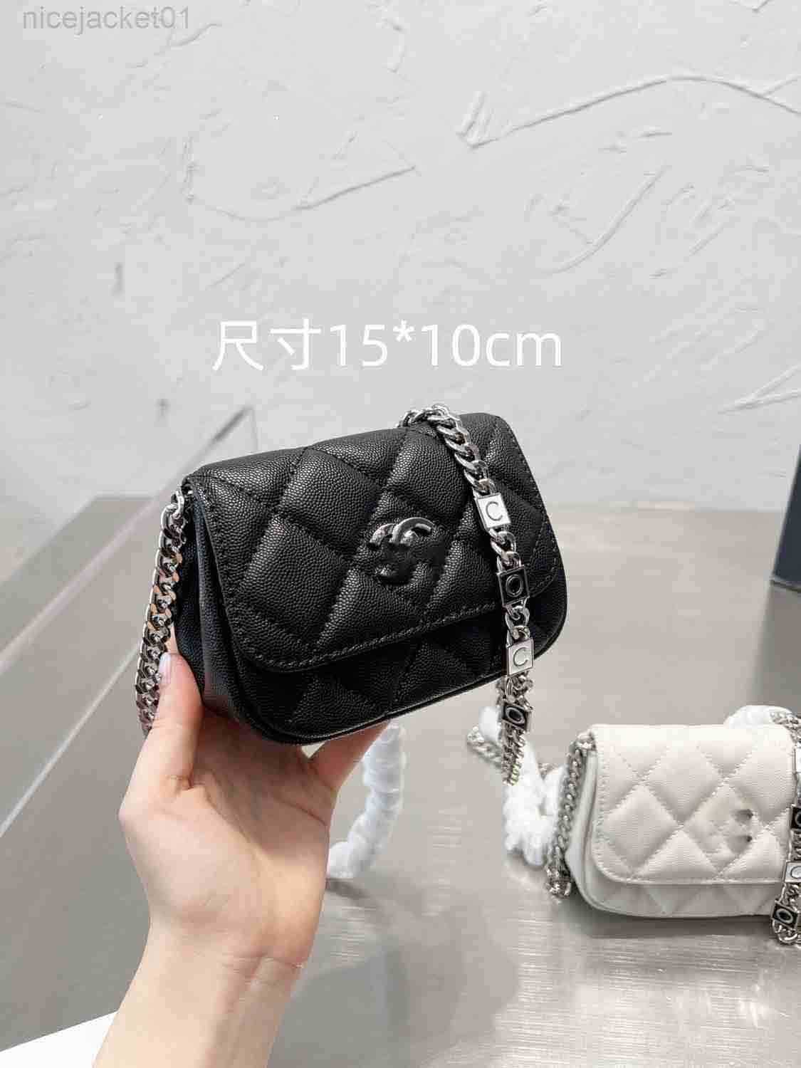 Designer Channel Cc Women Chanei Bag New Xiaoxiangfeng Women's Letter Chain Small Square Bag Lingge Versatile One Shoulder Crossbody Mini Bag 15cm black
Designer Channel Cc Women Chanei Bag New Xiaoxiangfeng Women's Letter Chain Small Square Bag Lingge Versatile One Shoulder Crossbody Mini Bag 15cm black