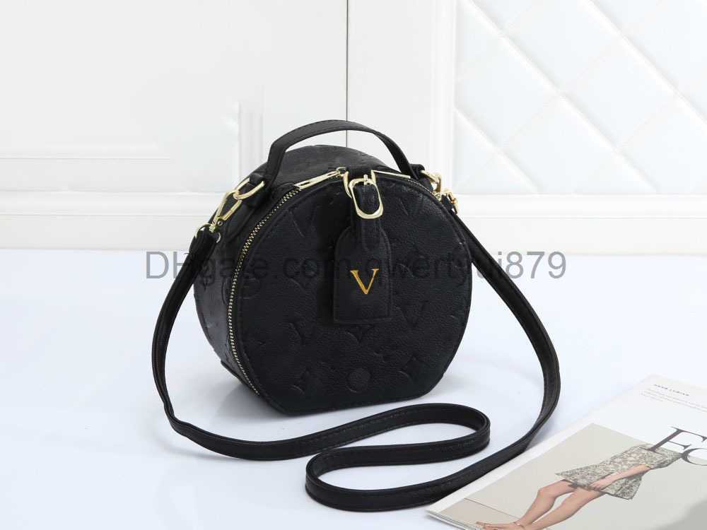 Qwertyui879 High-quality Famous Designer Tote Bag 2023 Fashion Women's Handbag Embossed Round Cute Leather Crossbody Bag Single Shoulder Bag 0311/23, Black
Qwertyui879 High-quality Famous Designer Tote Bag 2023 Fashion Women's Handbag Embossed Round Cute Leather Crossbody Bag Single Shoulder Bag 0311/23, Black