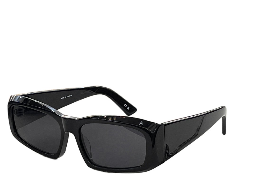 Womens Sunglasses For Women Men Sun Glasses Mens Fashion Style Protects Eyes UV400 Lens With Random Box And Case 0266S
Womens Sunglasses For Women Men Sun Glasses Mens Fashion Style Protects Eyes UV400 Lens With Random Box And Case 0266S