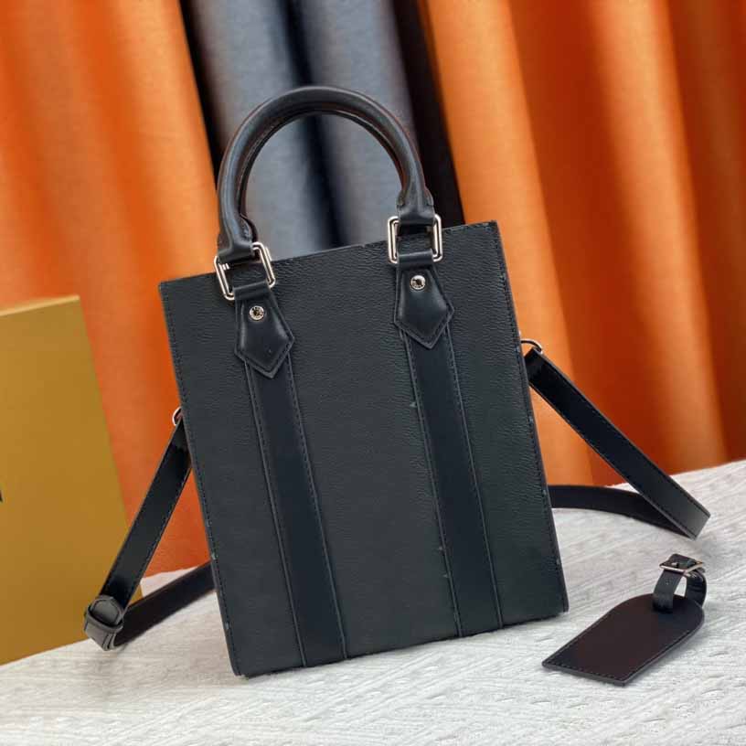 7A Designer Bag Sac Plat Embossed Mini Handbags Women Shoulder Totes Leather Trim with Pendant, Black printing
7A Designer Bag Sac Plat Embossed Mini Handbags Women Shoulder Totes Leather Trim with Pendant, Black printing