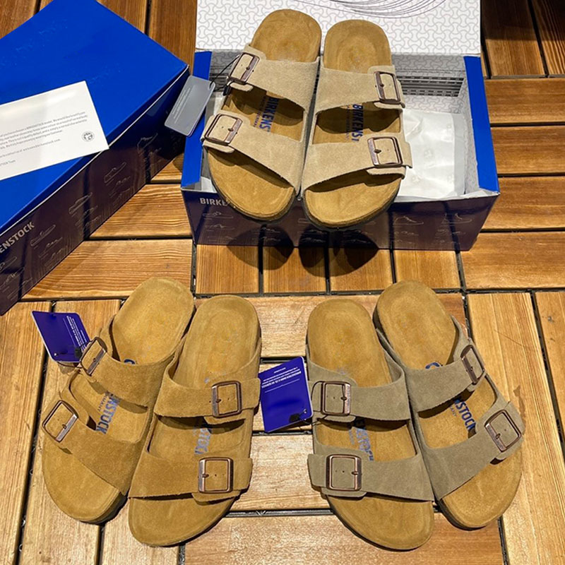 Women Designer Slipper Slide Sandals Summer Brand Corium Slippers Shoes Classic Beach Casual Size Womens Men Outside Slipper with A Box, Color-2
Women Designer Slipper Slide Sandals Summer Brand Corium Slippers Shoes Classic Beach Casual Size Womens Men Outside Slipper with A Box, Color-2