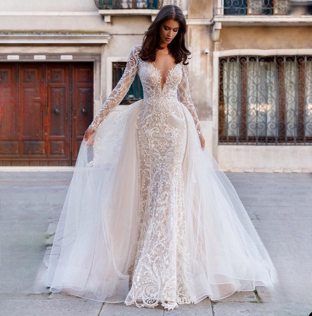 Gorgeous Mermaid Wedding Dresses Deep V-Neck Lace Applicant Long Sleeves Floor Length with Tulle Gown Custom Made Plus Size Bridal Gown Vestidos De No
