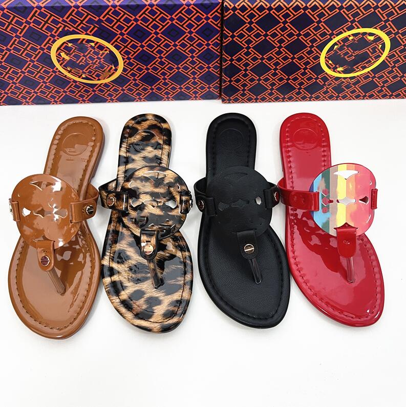 Sandals For Women Slipper Flip Flops Ladies Hollowed out pattern Flats Low Heels Fashion Sandals Luxery Tories Slides Rubber Summer Outdoor Beach Shoes 35-43, Leopard print
Sandals For Women Slipper Flip Flops Ladies Hollowed out pattern Flats Low Heels Fashion Sandals Luxery Tories Slides Rubber Summer Outdoor Beach Shoes 35-43, Leopard print