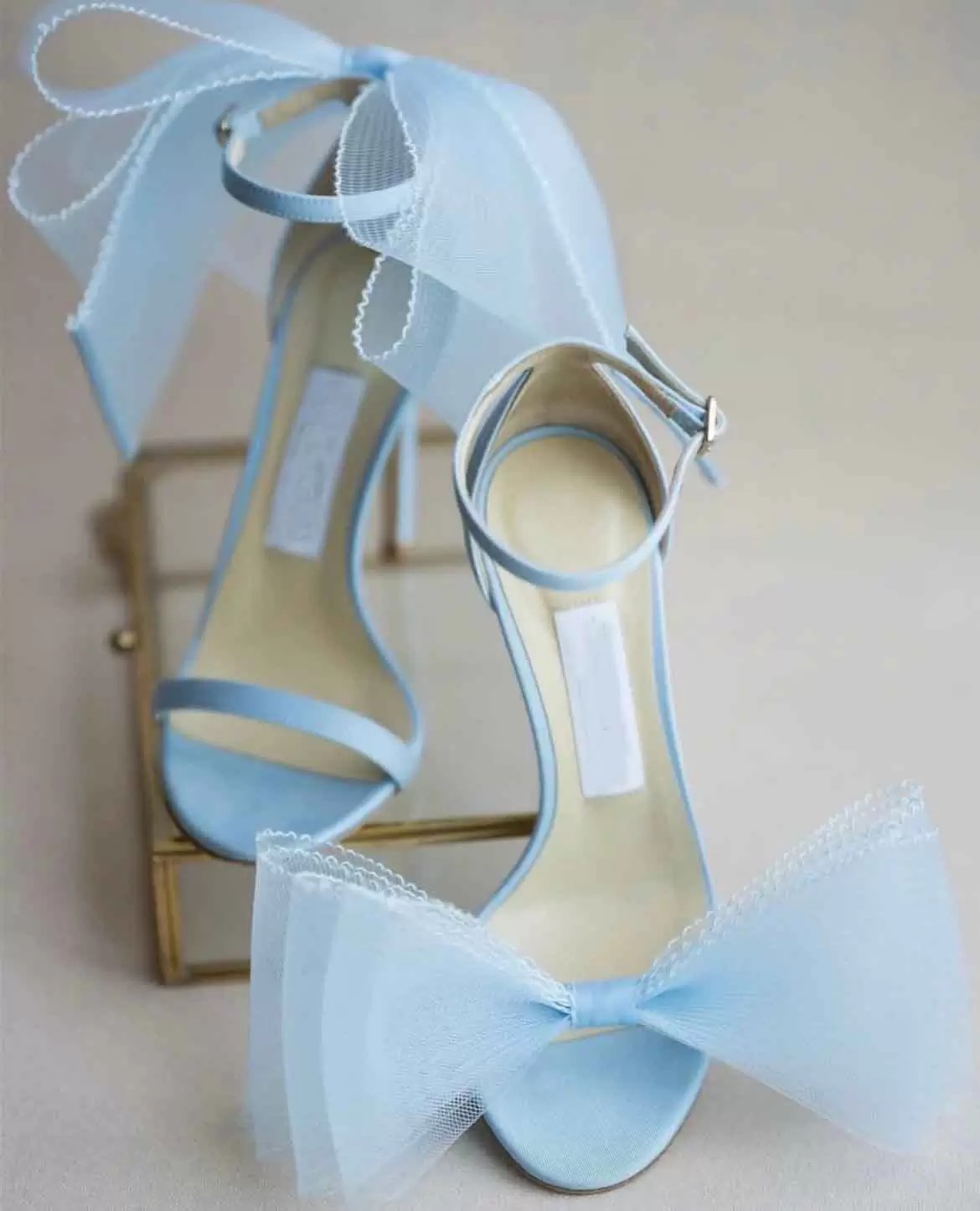 Famous Designer AVELINE Sandals Shoes Sexy Women High Heels Mesh bow-embellished grosgrain sandals Sandalias Exquisite Stiletto-heel Wedding Party Dress Evening
Famous Designer AVELINE Sandals Shoes Sexy Women High Heels Mesh bow-embellished grosgrain sandals Sandalias Exquisite Stiletto-heel Wedding Party Dress Evening