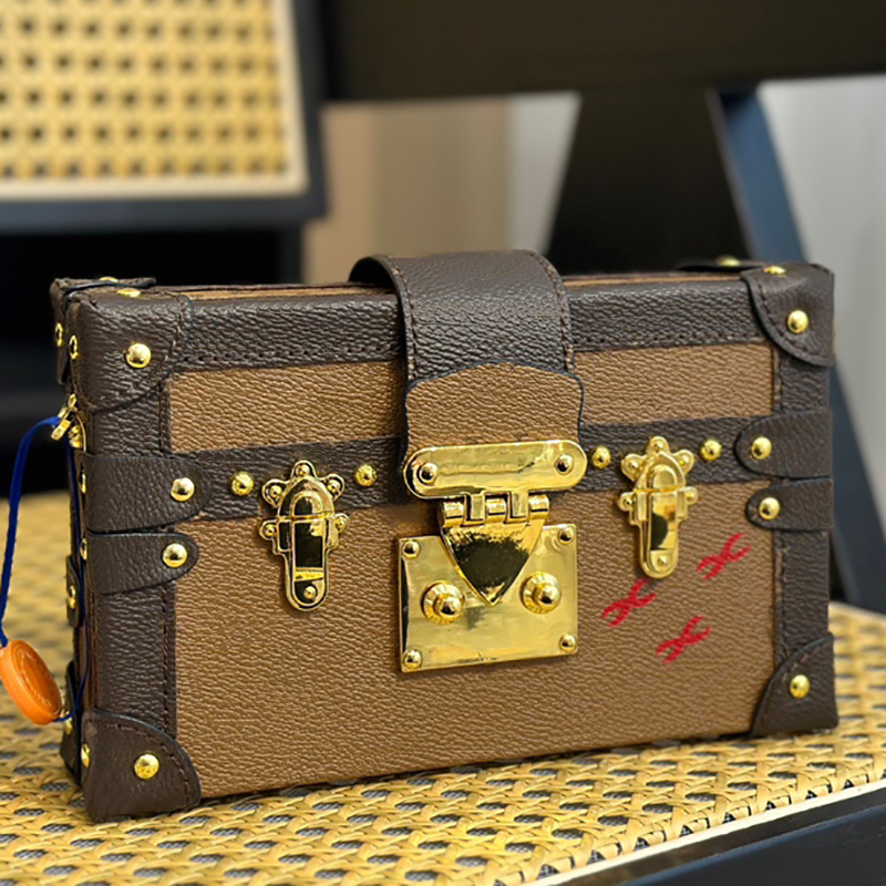 Designer Bag Crossbody Tote Bags Women Shoulder Handbag Men Box Bags Luxurys Letter Purse Brand lady Wallet Brown Flower Handbags Leather Messenger Bags Backpack
Designer Bag Crossbody Tote Bags Women Shoulder Handbag Men Box Bags Luxurys Letter Purse Brand lady Wallet Brown Flower Handbags Leather Messenger Bags Backpack