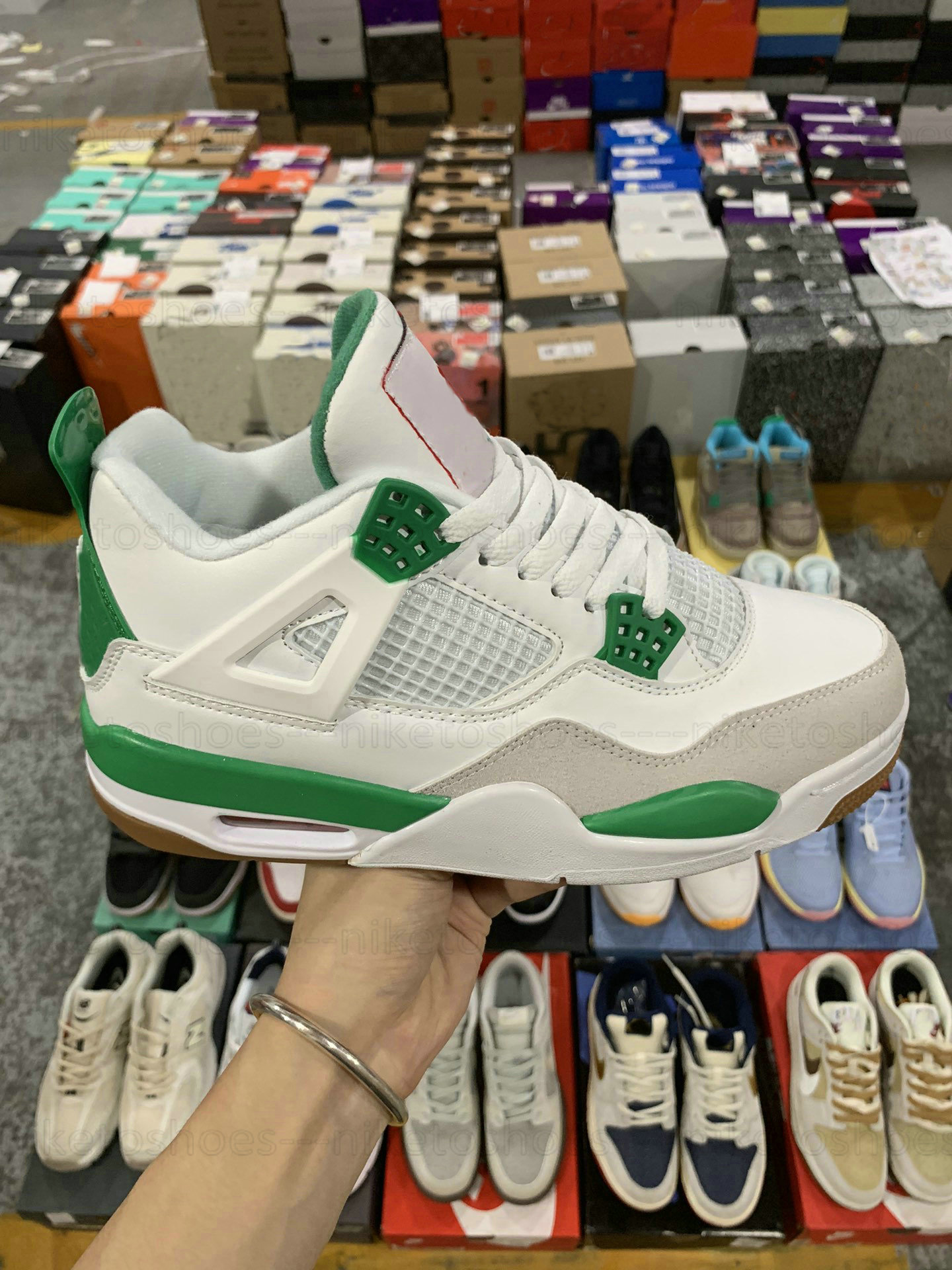 Jumpman 4 4s Basketball Shoes Sneakers Pine Green X SB Running outdoor shoes men women skate shoes Pine Green trainers with box sneakers, 01
Jumpman 4 4s Basketball Shoes Sneakers Pine Green X SB Running outdoor shoes men women skate shoes Pine Green trainers with box sneakers, 01