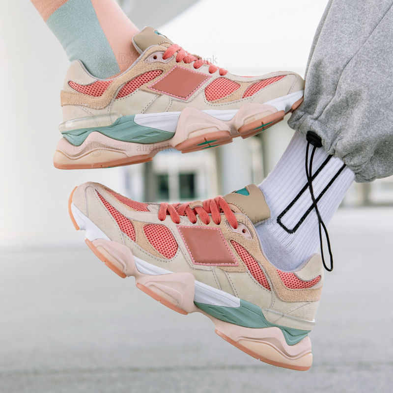 Joe Freshgoods 9060 Men Women Casual Shoes Suede Designer Penny Cookie Black Pink Baby Shower voices Blue Sea Salt Outdoor Trail Sneakers Trainer Size 36-45
Joe Freshgoods 9060 Men Women Casual Shoes Suede Designer Penny Cookie Black Pink Baby Shower voices Blue Sea Salt Outdoor Trail Sneakers Trainer Size 36-45