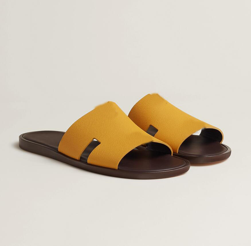 Summer Designer Men Slipper Izmir sandals Boys Fashion Paris Slides Heritage Calfskin High Quality Izmir Casual Flip Flop Man Large Size 38-46 with box
Summer Designer Men Slipper Izmir sandals Boys Fashion Paris Slides Heritage Calfskin High Quality Izmir Casual Flip Flop Man Large Size 38-46 with box