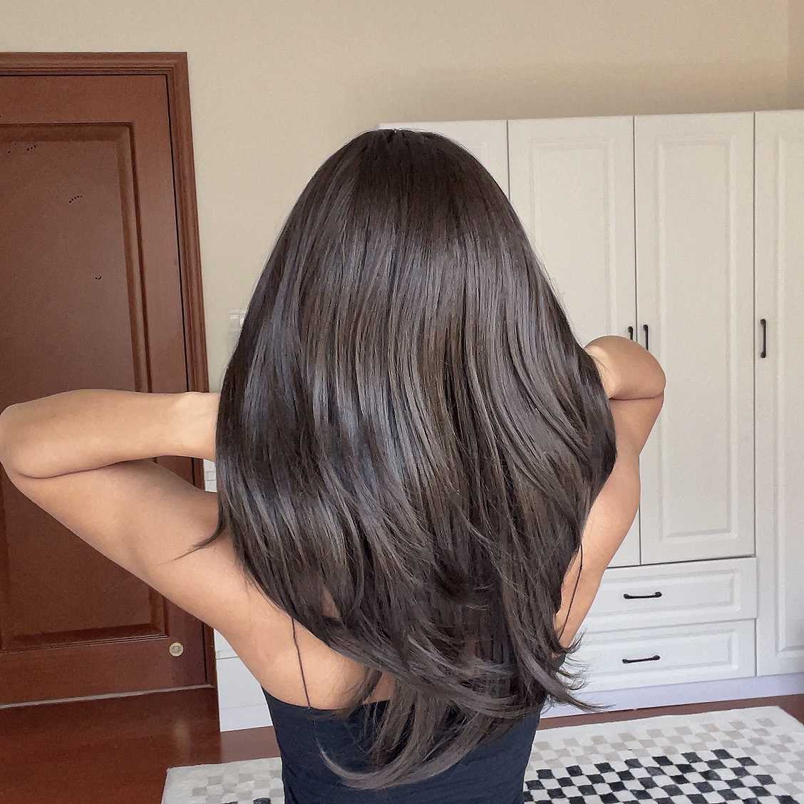 Synthetic Wigs Easihair Medium Length Layered Natural Hair Wig Dark Brown Wavy Synthetic Wigs for Women with Bangs Daily Heat Resistant 230227