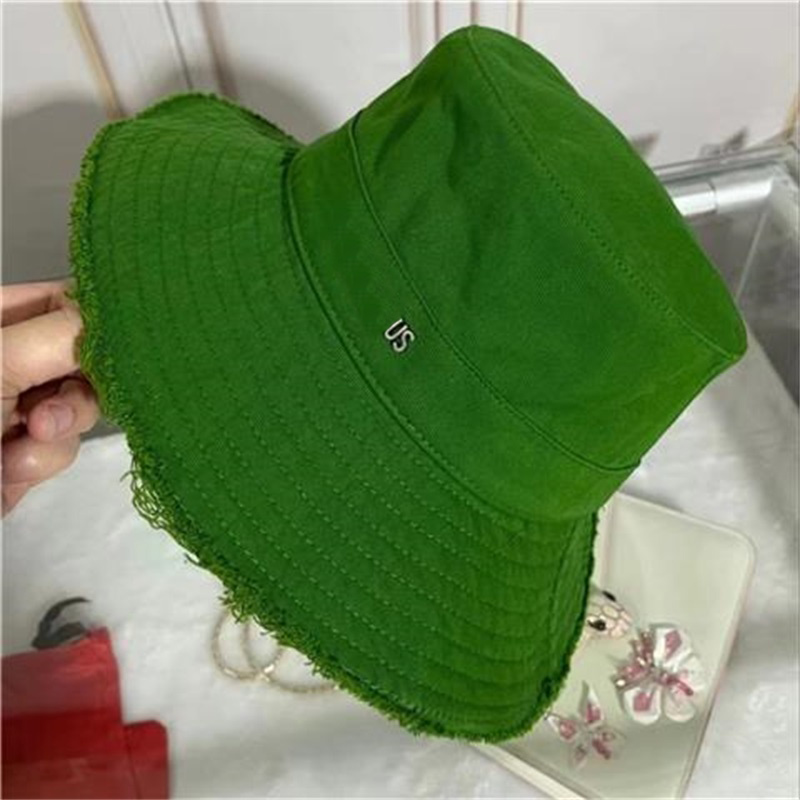 Man woman bucket hat Le Bob designer with letters multi colors simply solid color tassel brim casquette autumn wind proof cotton meterial big luxury mens cap, 11#
Man woman bucket hat Le Bob designer with letters multi colors simply solid color tassel brim casquette autumn wind proof cotton meterial big luxury mens cap, 11#