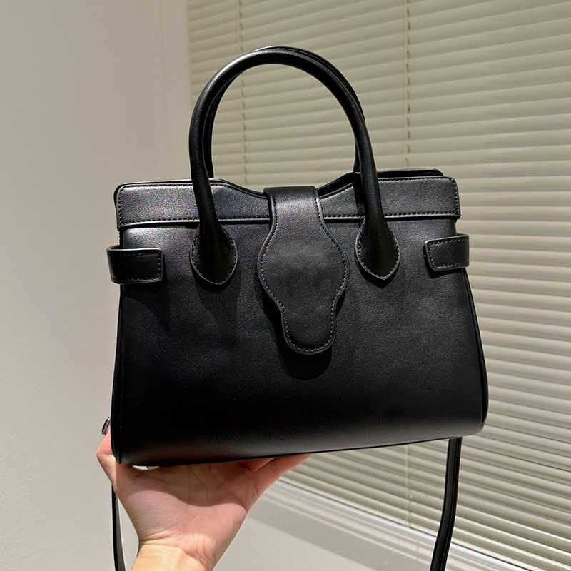 Evening Bags 2021 designer bags travel bag original single high quality women handbag classic large Totes fashion three color size 29x22cm, Dark grey
Evening Bags 2021 designer bags travel bag original single high quality women handbag classic large Totes fashion three color size 29x22cm, Dark grey