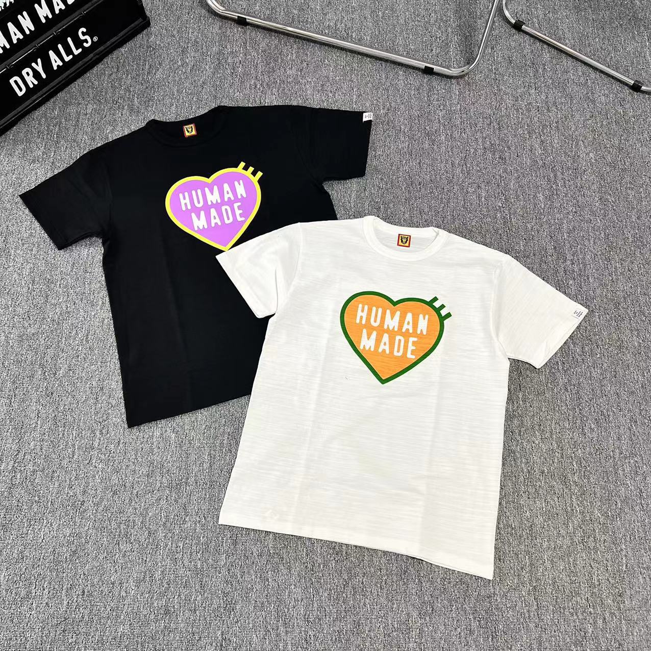 2023SS T Shirt Men Woman Top Tee Print 1 Quality Fashion Cotton Short Sleeve Real Pics, Black
2023SS T Shirt Men Woman Top Tee Print 1 Quality Fashion Cotton Short Sleeve Real Pics, Black