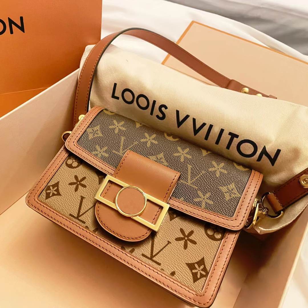 Highend quality Shoulder bag Women 2 Size louiseity DAUPHINE Brown flower bag M45958 M45959 luxury tote handbag Man clutch flap crossbody designer gold chain travel, Mon0gram
Highend quality Shoulder bag Women 2 Size louiseity DAUPHINE Brown flower bag M45958 M45959 luxury tote handbag Man clutch flap crossbody designer gold chain travel, Mon0gram