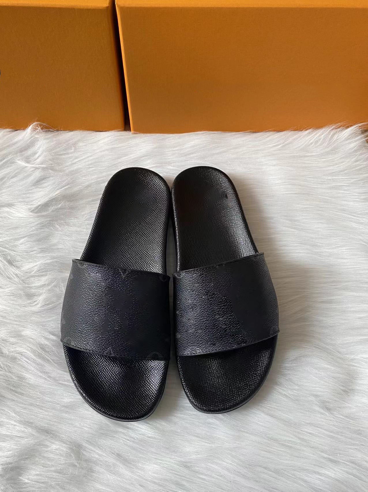Womens slipper women slide slipper summer sexy sandals mens luxurys designers real leather platform sandal flats fashion old flower shoes ladies beach PL012, 17
Womens slipper women slide slipper summer sexy sandals mens luxurys designers real leather platform sandal flats fashion old flower shoes ladies beach PL012, 17