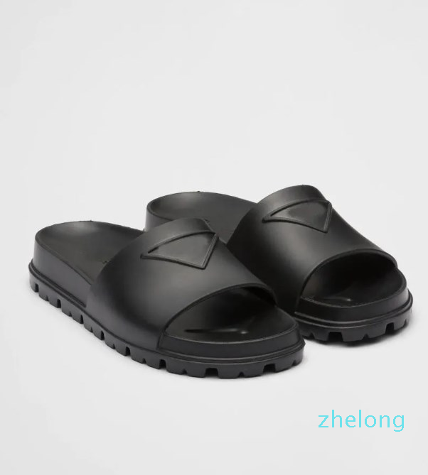 Summer Streetwear Slip On Sandals Shoes Embossed Triangle Rubber Women Men Slides Flats Couple Men's Beach Slippers Comfort Walking EU35-45
Summer Streetwear Slip On Sandals Shoes Embossed Triangle Rubber Women Men Slides Flats Couple Men's Beach Slippers Comfort Walking EU35-45