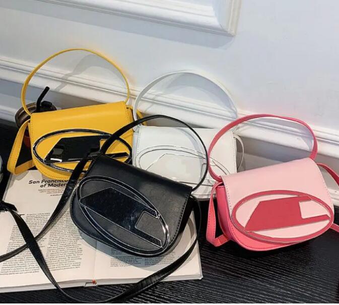 2023 New Fashion Women's One Shoulder Crossbody Handbag xiaoshumiao2017 
2023 New Fashion Women's One Shoulder Crossbody Handbag xiaoshumiao2017