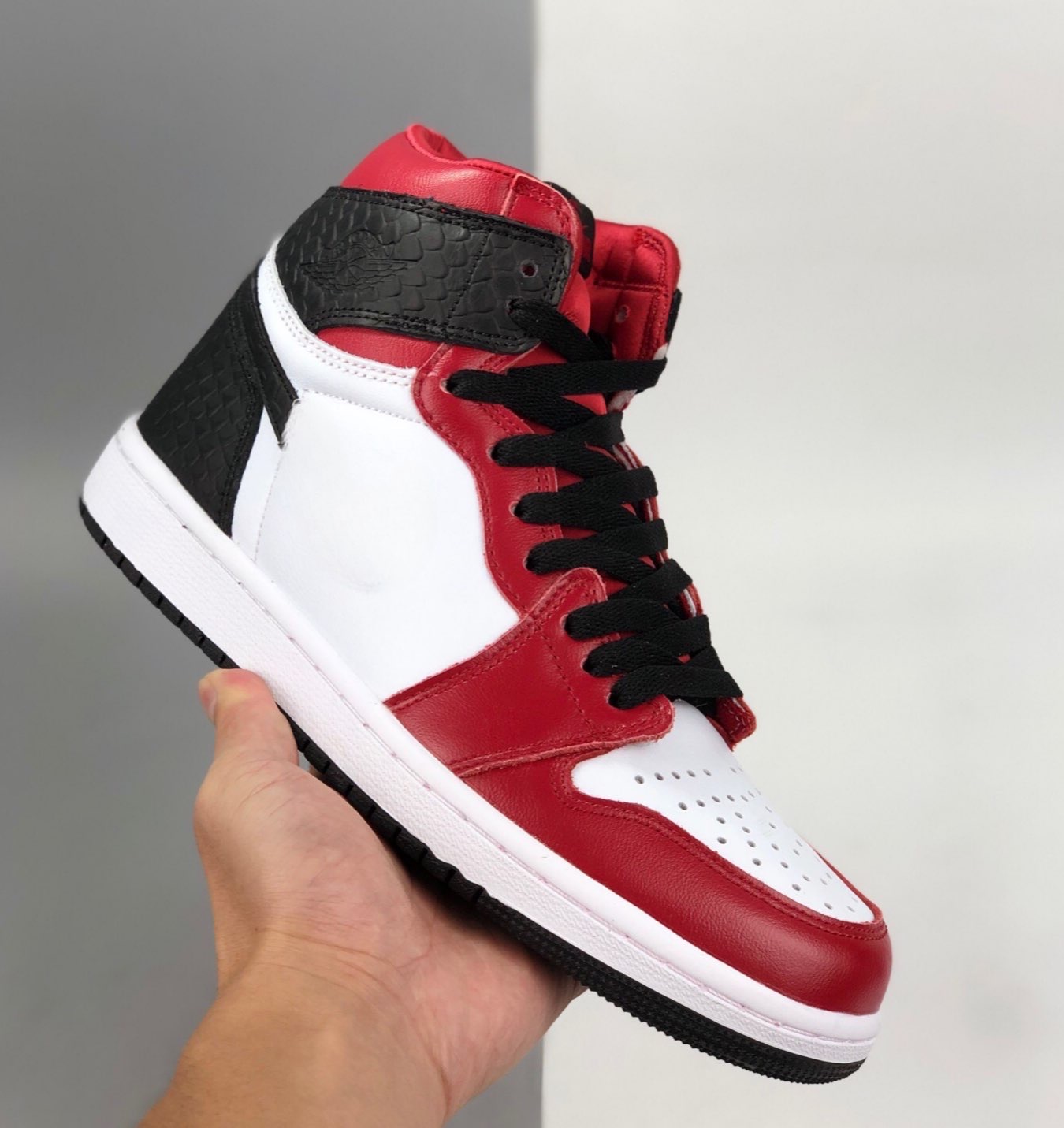 Free shipping shoes Men Women Basketball Shoes Jumpman 1s Rebellionaire OG1 Brotherhood UNC Sail Atmosphere Brd Patent Twist Digital Pink Cactus Jack Diamond 1 1S, As shown in the picture
Free shipping shoes Men Women Basketball Shoes Jumpman 1s Rebellionaire OG1 Brotherhood UNC Sail Atmosphere Brd Patent Twist Digital Pink Cactus Jack Diamond 1 1S, As shown in the picture