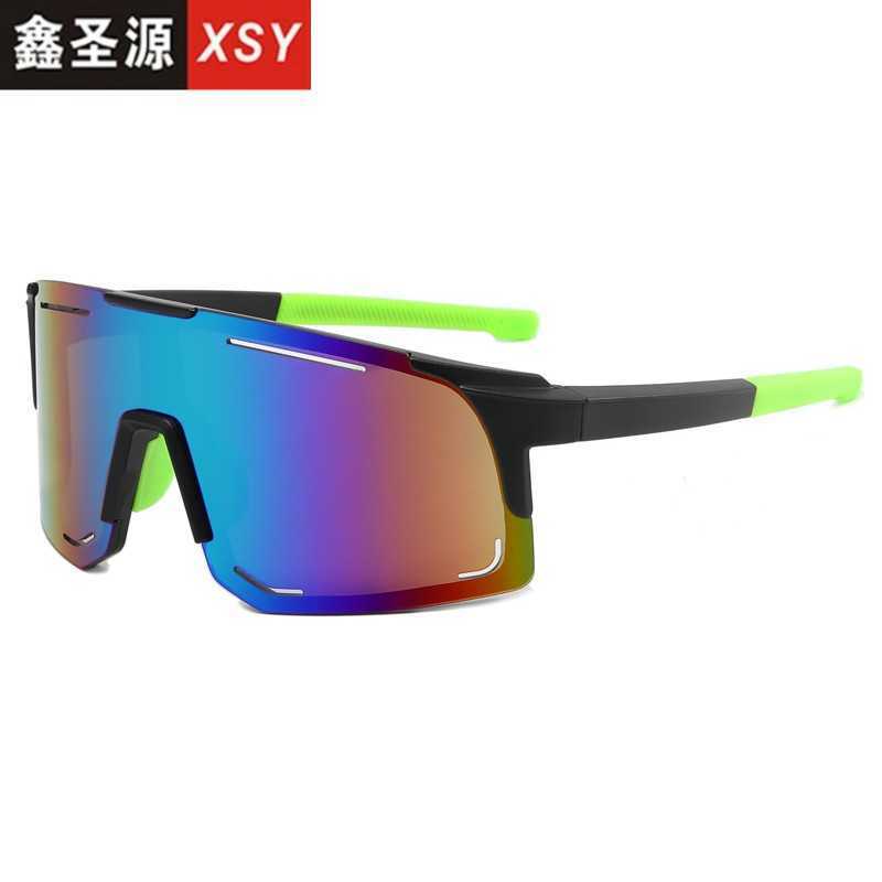 Windproof Cycling Sunglasses for Men and Women - UV Protection, Lightweight Sports Eyewear for Outdoor Riding
Windproof Cycling Sunglasses for Men and Women - UV Protection, Lightweight Sports Eyewear for Outdoor Riding