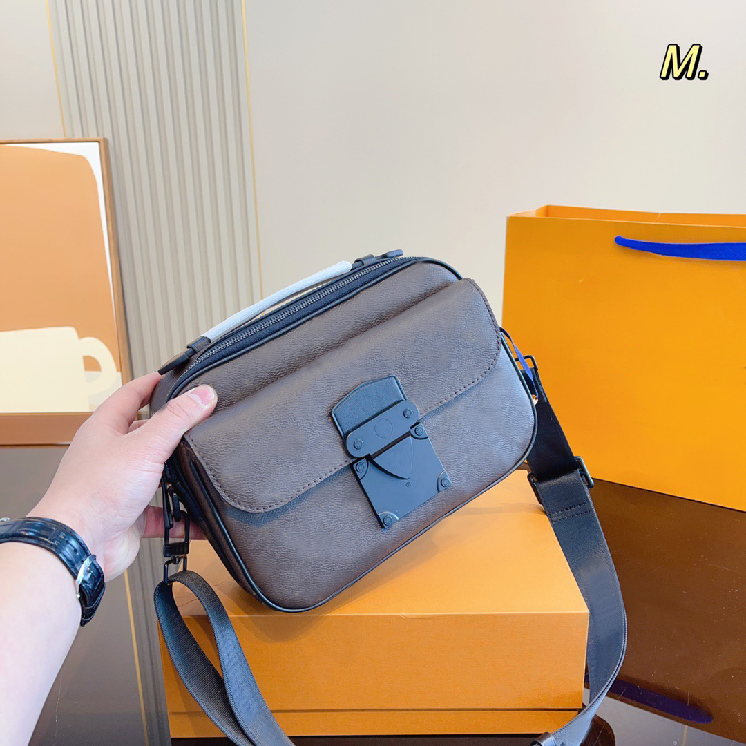 Evening Bags Mens Cross Body Chest Bag Designer Shoulder Bag Fashion Flower Letter Pattern Handbag Women's Diagonal Straddle Bag Top Men's Wallet
Evening Bags Mens Cross Body Chest Bag Designer Shoulder Bag Fashion Flower Letter Pattern Handbag Women's Diagonal Straddle Bag Top Men's Wallet