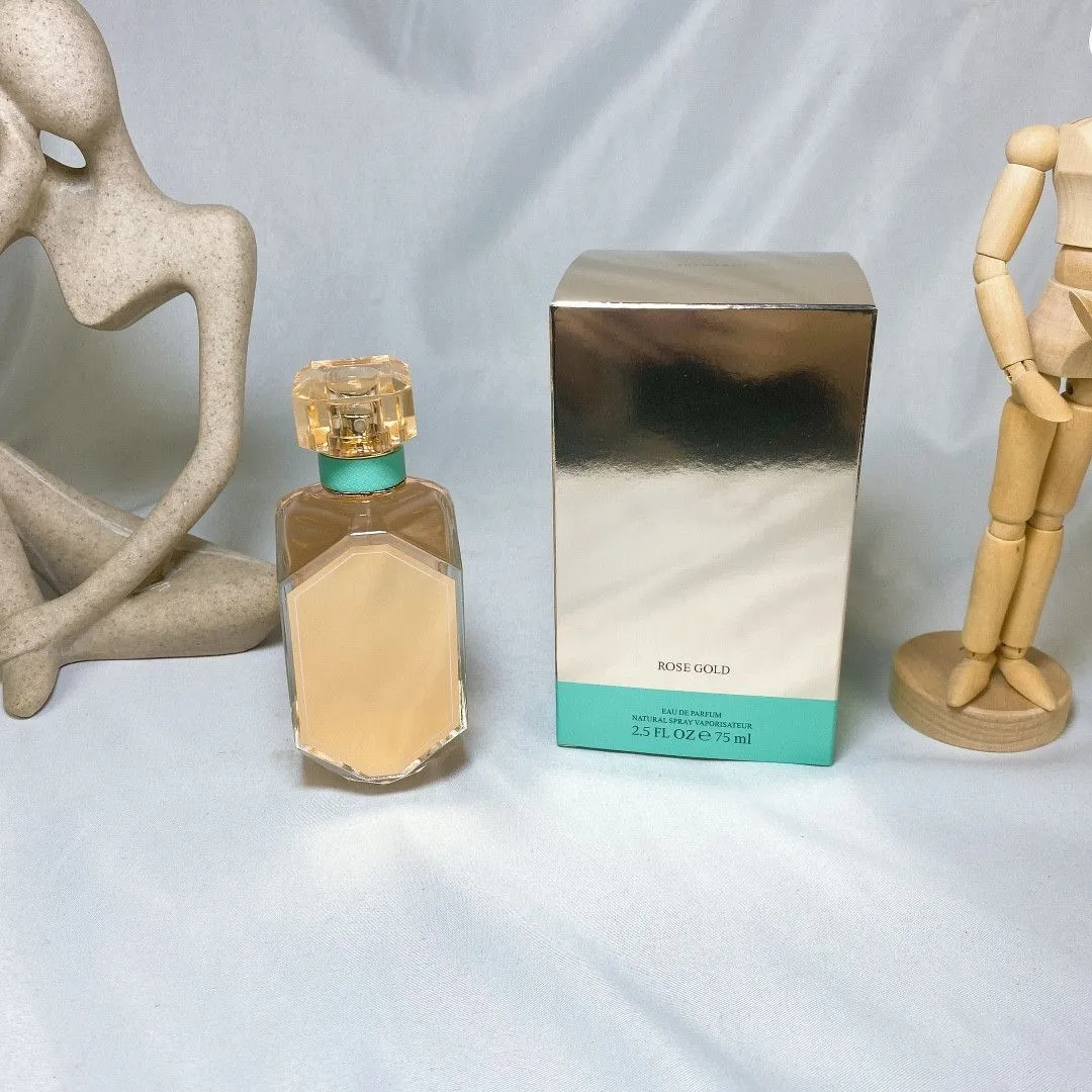 Woman Perfume EDP 75ml Lady Fragrance In Love Edition Romantic DIAMOND Spray Sweet for hom her 90ml Citrus Floral Notes
Woman Perfume EDP 75ml Lady Fragrance In Love Edition Romantic DIAMOND Spray Sweet for hom her 90ml Citrus Floral Notes