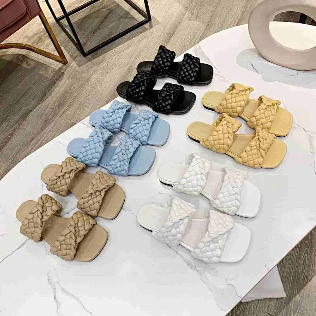 2023 Fashion leather woven sandals Women outdoor Roman slippers Flat Designer simple versatile Black white Yellow Blue Camel Comfort Room Exposed Toes
2023 Fashion leather woven sandals Women outdoor Roman slippers Flat Designer simple versatile Black white Yellow Blue Camel Comfort Room Exposed Toes