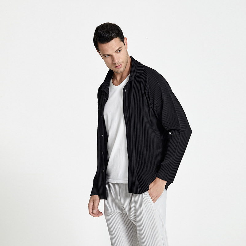 Men's Casual Shirts Miyake pleated casual suit jacket Korean version loose summer long-sleeved shirt button top men 230320
