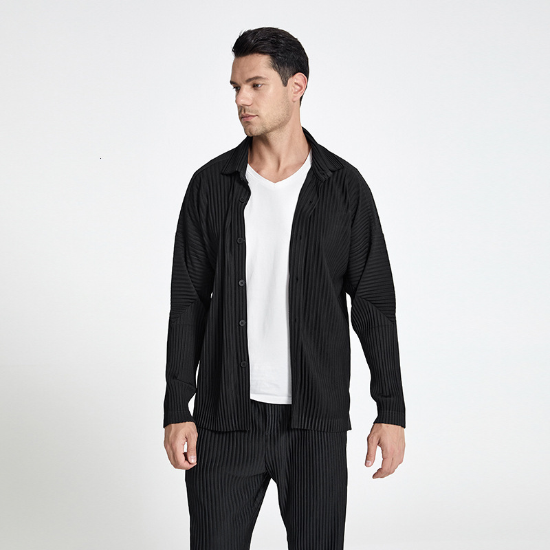 Men's Casual Shirts Miyake pleated casual suit jacket Korean version loose summer long-sleeved shirt button top men 230320