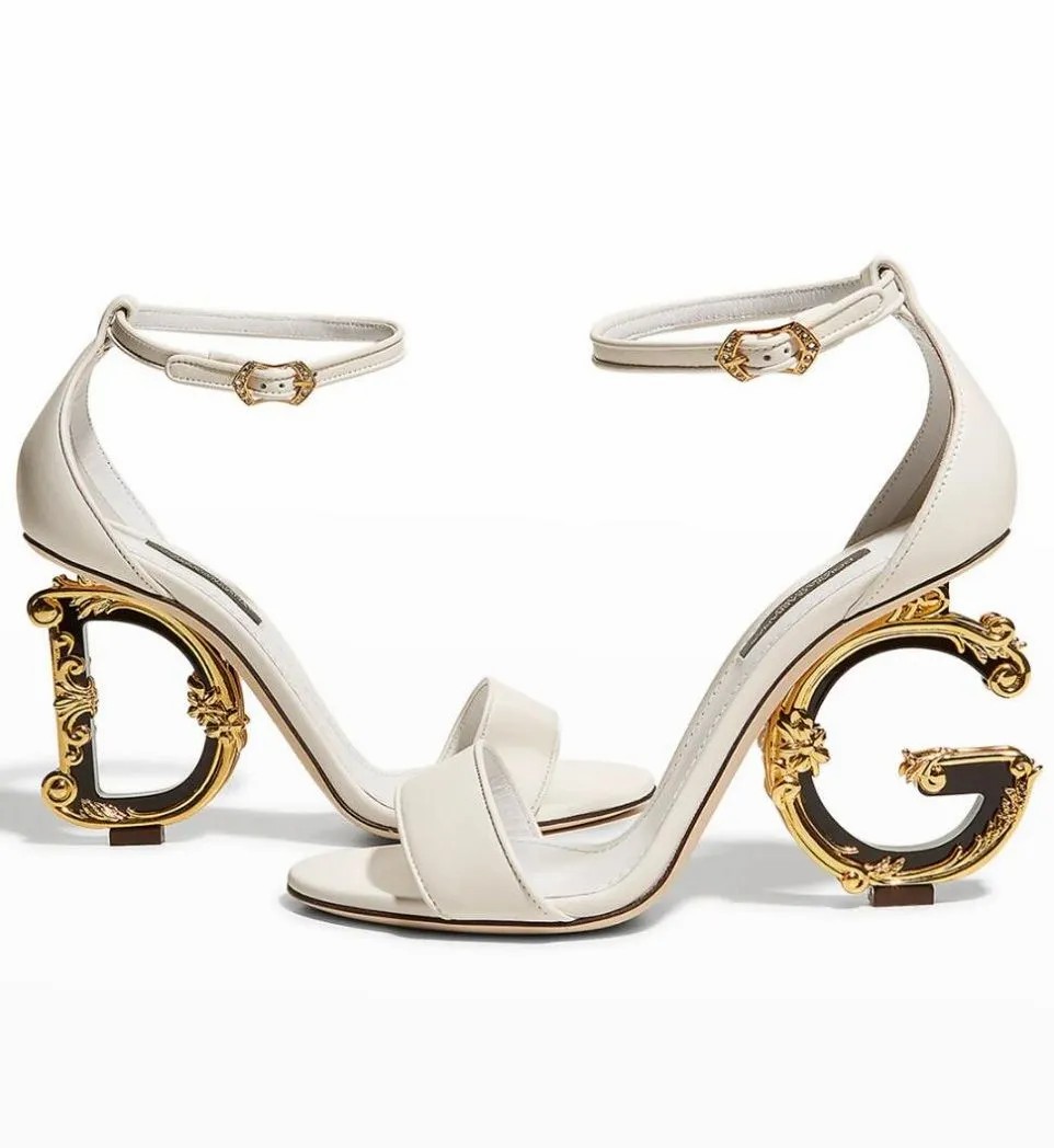 Keira Women Sandal Shoes Women Golden Baroque High Heels Gold-plated Carbon Party Wedding Dress Sexy Pumps EU35-43
Keira Women Sandal Shoes Women Golden Baroque High Heels Gold-plated Carbon Party Wedding Dress Sexy Pumps EU35-43