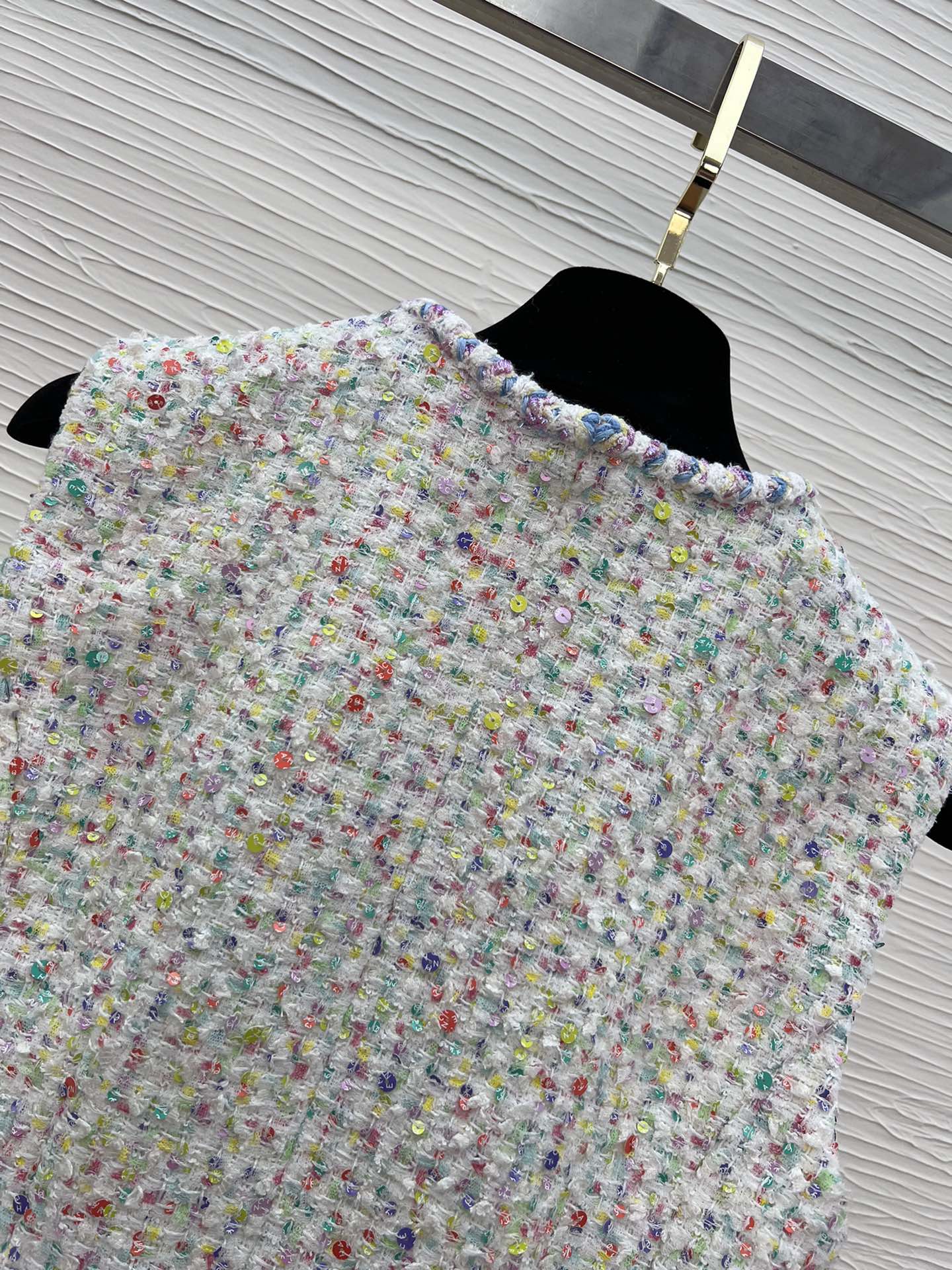 Chan New 2023 spring Women's brand jacket OOTD Fashion top-grade tweed waistcoat tops vest LOGO tweed coat summer Coats Short coat cardigan birth