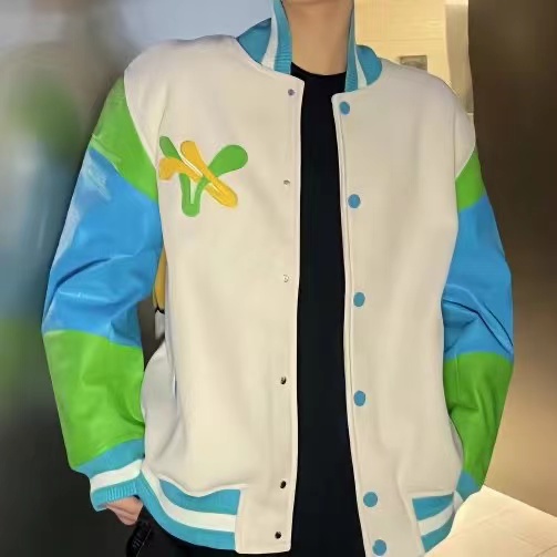 2023 New Designer High-quality Jackets Fashion Leather Long-sleeved Cartoon Embroidery Printed Casual Baseball Uniform Jackets RNHF, White
2023 New Designer High-quality Jackets Fashion Leather Long-sleeved Cartoon Embroidery Printed Casual Baseball Uniform Jackets RNHF, White