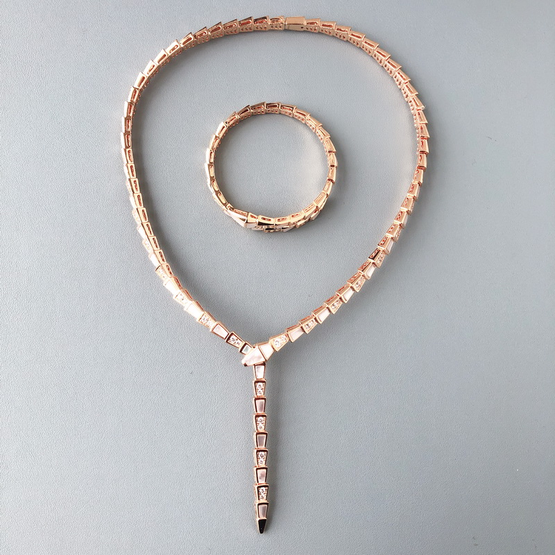 Designer Collection Style Dinner Party Choker Neckhole Necklace Bracelet Settings Diamond Mother of Pearl Plated Rose Gold Snake Serpent Snakelike Jewelry Sets