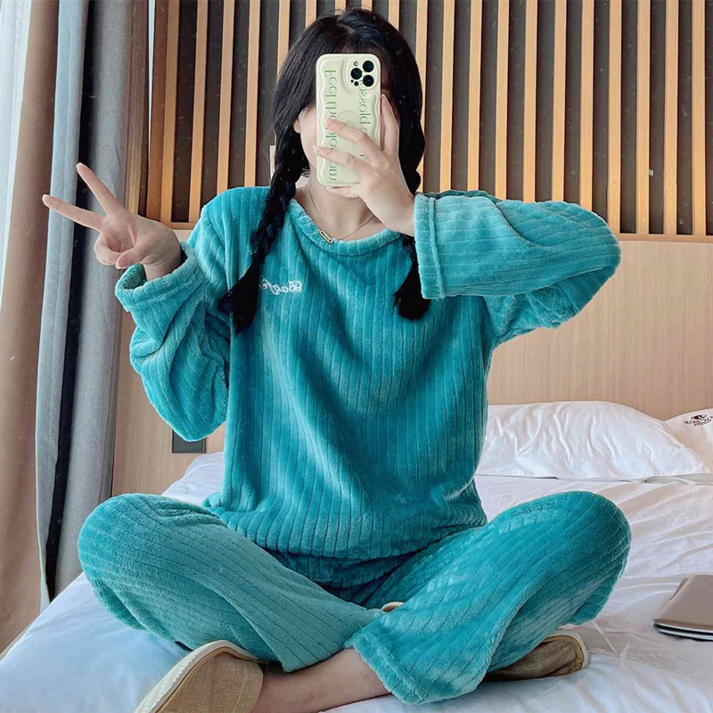 Women's Sleepwear winter Flannel Warm Pajamas Women Long Sleeve Home Suit Ladies sleepwear cartoon Velvet Pajama set Thicken Feminino Pyjamas 230