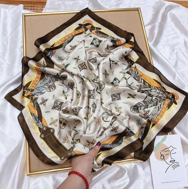 11style Designer Letters Print Flower imitate Silk Scarf Headband for Women Fashion Long Handle Bag Scarves Paris Shoulder Tote Luggage Ribbon Head Wrap 70x70CM
11style Designer Letters Print Flower imitate Silk Scarf Headband for Women Fashion Long Handle Bag Scarves Paris Shoulder Tote Luggage Ribbon Head Wrap 70x70CM