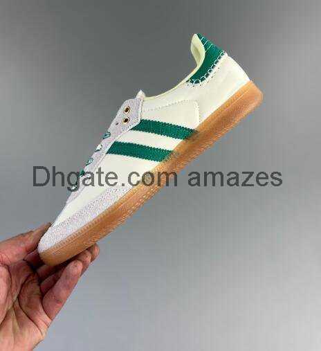 New Running Shoes Samba Wales Bonner Cream Green Womens Mens Sports shoes Cream Green Gum Sneakers Shoes GY4344 for size EUR 36-44
New Running Shoes Samba Wales Bonner Cream Green Womens Mens Sports shoes Cream Green Gum Sneakers Shoes GY4344 for size EUR 36-44