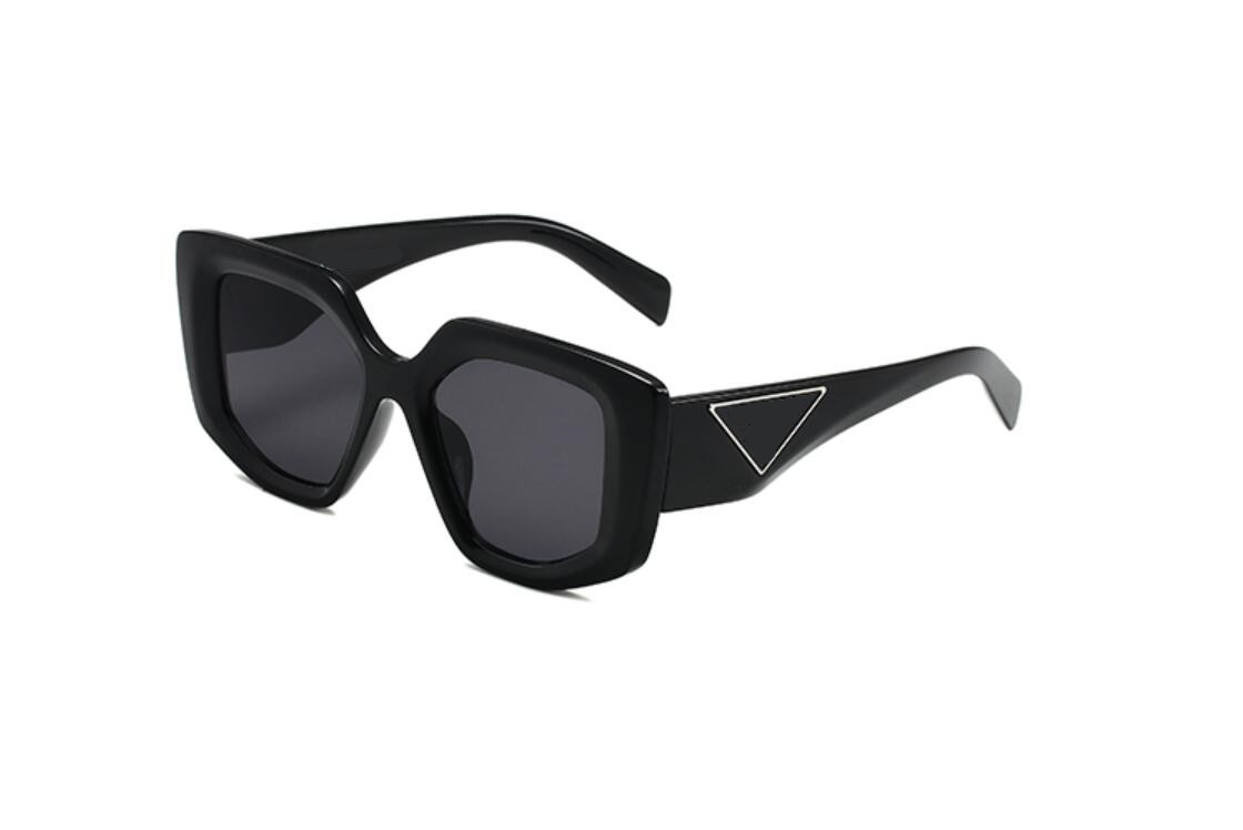 Designer Sunglasses Classic Eyeglasses Goggle Outdoor Beach Sun Glasses For Man Woman Mix Color Optional Triangular signature
Designer Sunglasses Classic Eyeglasses Goggle Outdoor Beach Sun Glasses For Man Woman Mix Color Optional Triangular signature