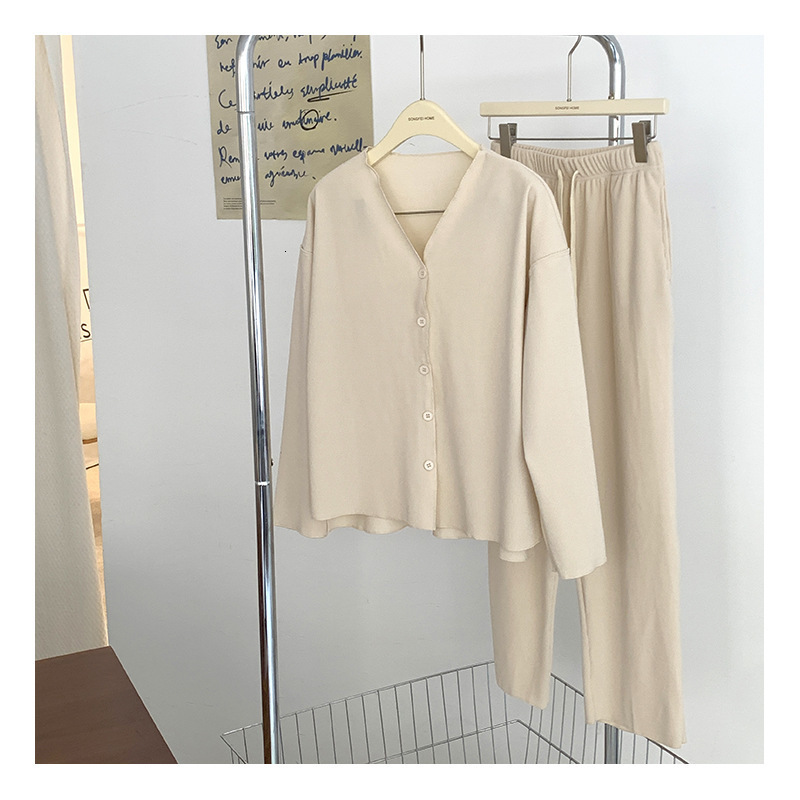 Women's Sleepwear Autumn Pajamas Sets Women's Long-sleeved Trousers Develvet Simple Korean Style V-neck Cardigan Tops with Pants Winter Home
