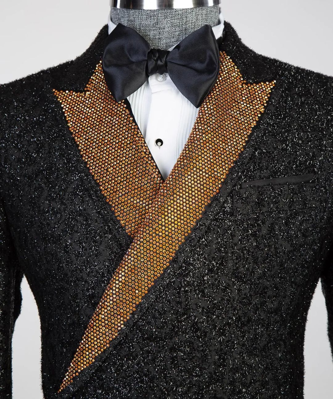 Sparkly Sequined Men Tuxedos Slim Fit Single Breasted Peaked Lapel Outfits Wedding Jacket With Belt Black Pants