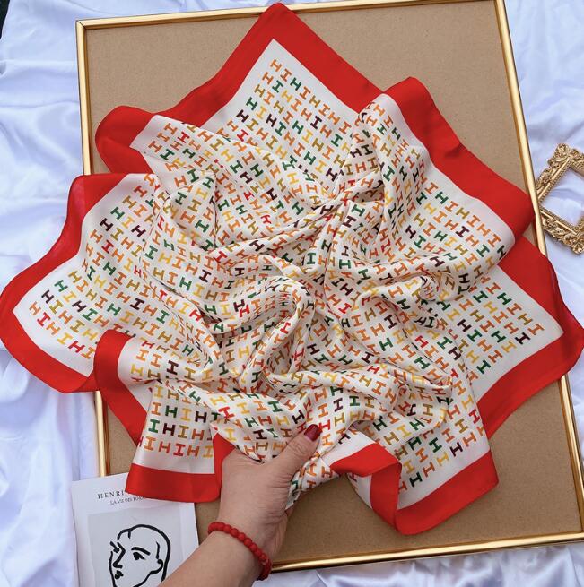 9style Designer Letters Print Silk Scarf Headband for Women Summer Fashion Long Bag Scarves Paris Tote Luggage Ribbon Head Wrap
9style Designer Letters Print Silk Scarf Headband for Women Summer Fashion Long Bag Scarves Paris Tote Luggage Ribbon Head Wrap