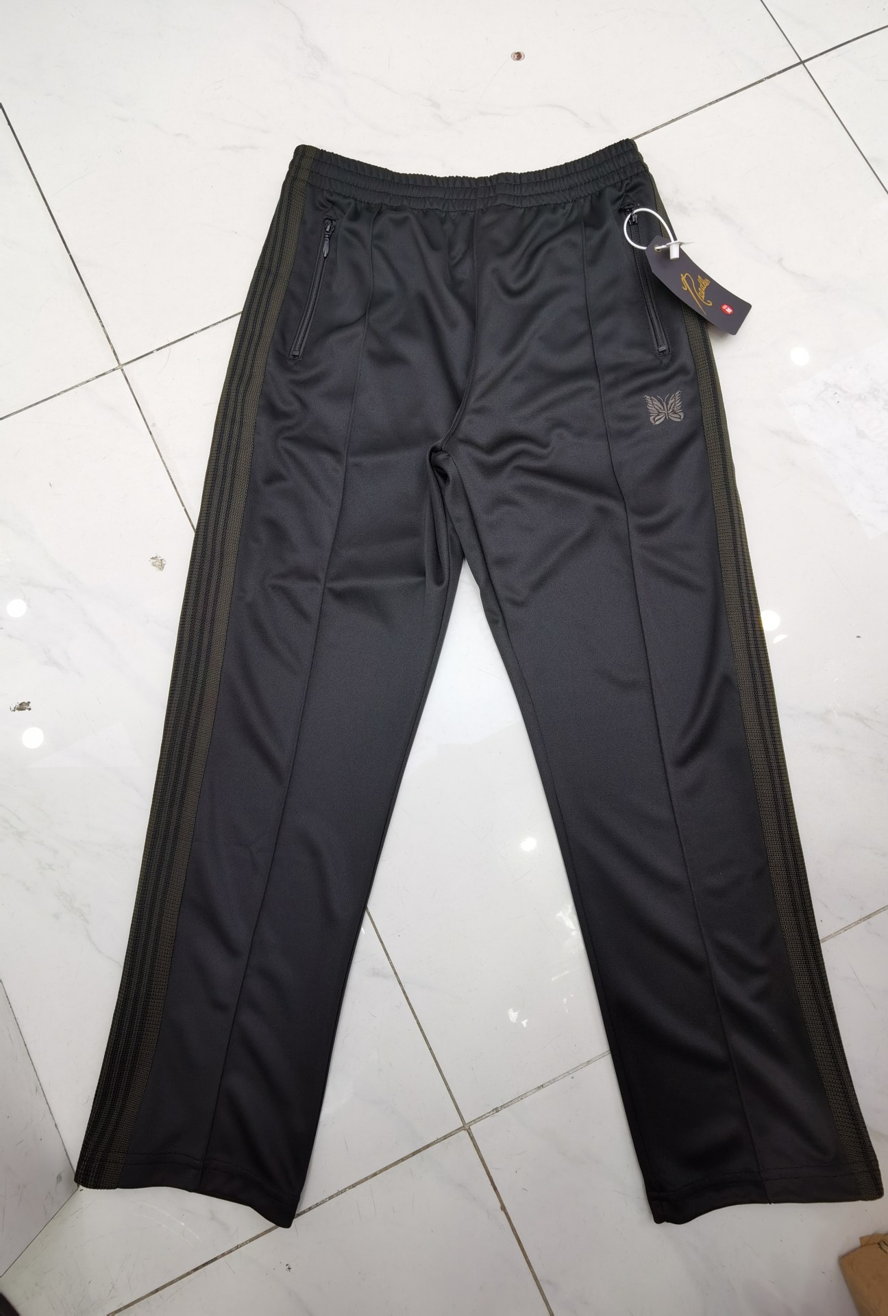 Mens Pants Similar All Black Needles Pants Men Women 1 1 High Quality Embroidered Butterfly Needles Track Pants Straight AWGE Trousers 230321