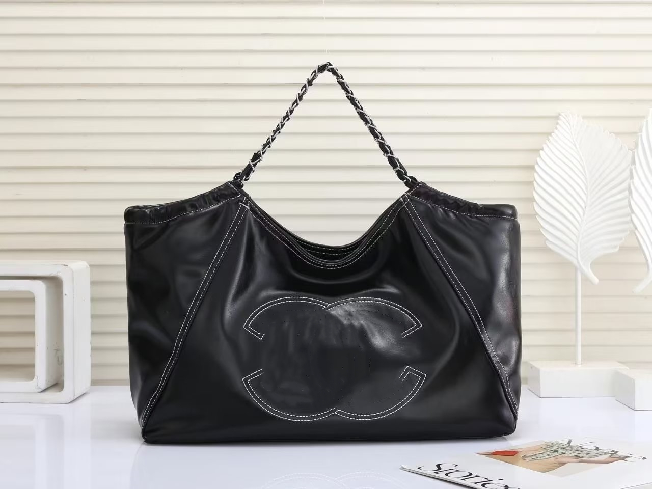 Designer bags Womens Leather Shoulder Bags Large Capacity Size Lady Bag Crossbody bags Handbags Messenger Shopping Bags Tote bag Wallet Purse Handbag backpack 54cm, White
Designer bags Womens Leather Shoulder Bags Large Capacity Size Lady Bag Crossbody bags Handbags Messenger Shopping Bags Tote bag Wallet Purse Handbag backpack 54cm, White