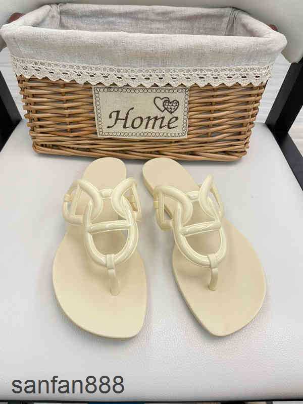 Original Designer Hemres Slippers new Luxury H family 2023 erme summer pig nose jelly shoes herringbone sandals women's Beach casua UPFE With logo 64YV, Green
Original Designer Hemres Slippers new Luxury H family 2023 erme summer pig nose jelly shoes herringbone sandals women's Beach casua UPFE With logo 64YV, Green