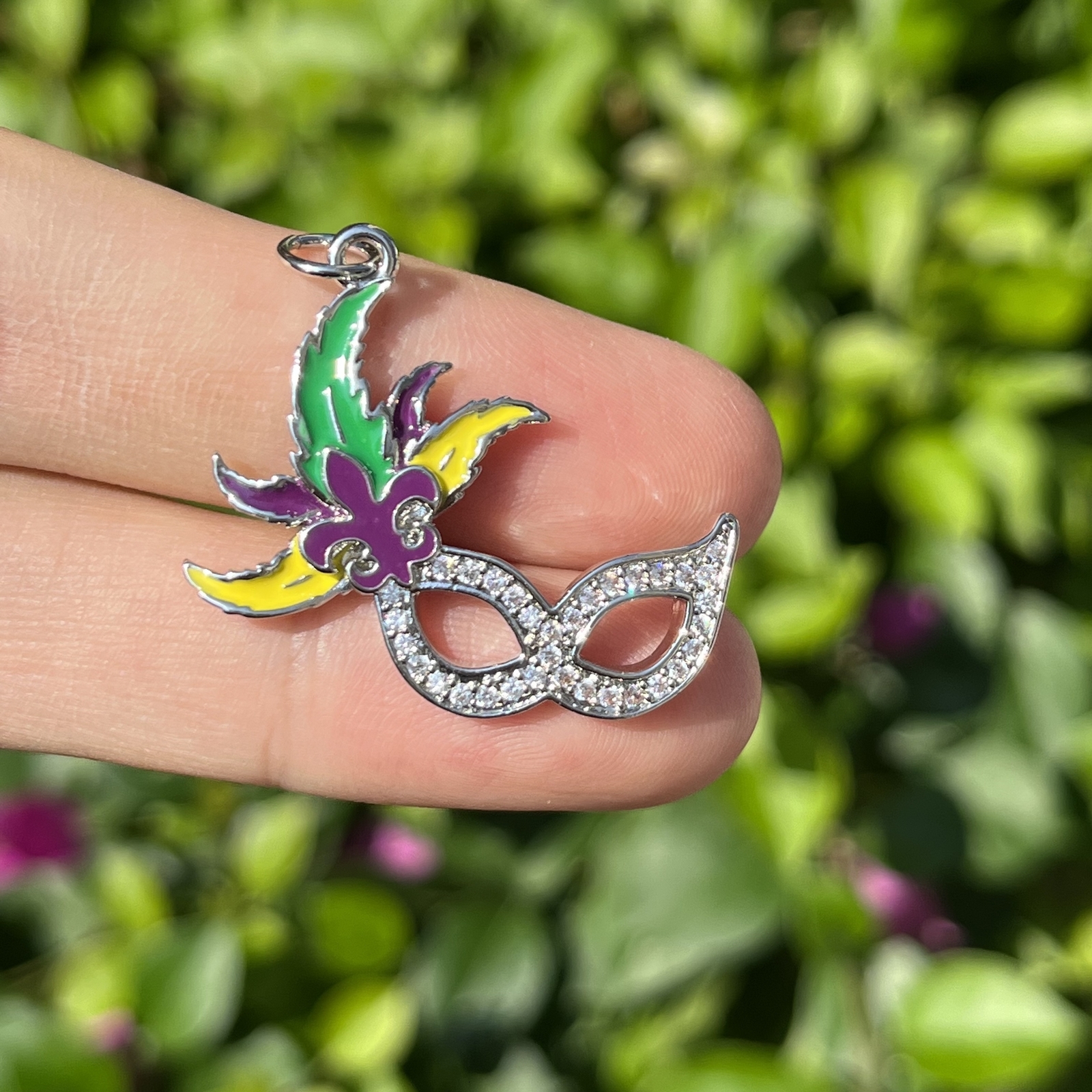 Charms 5pcs Mardi Gras Cubic Zirconia Paved Mask Bracelets Pendant for Jewelry Making Accessoires Year 2023 230320