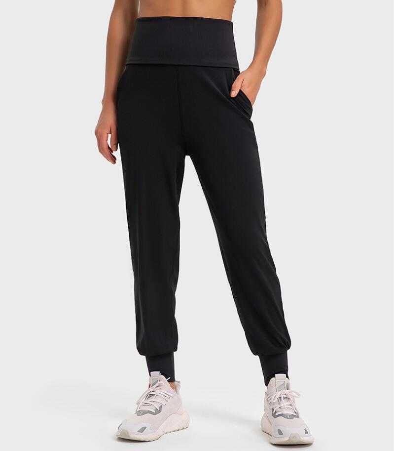 LU-365 Women's Yoga Pants Striped Rib Waistband Wrinkle-resistant Warm Belly Pile Leggings Side Pockets Loose Nude Sports Tights, Light purple
LU-365 Women's Yoga Pants Striped Rib Waistband Wrinkle-resistant Warm Belly Pile Leggings Side Pockets Loose Nude Sports Tights, Light purple