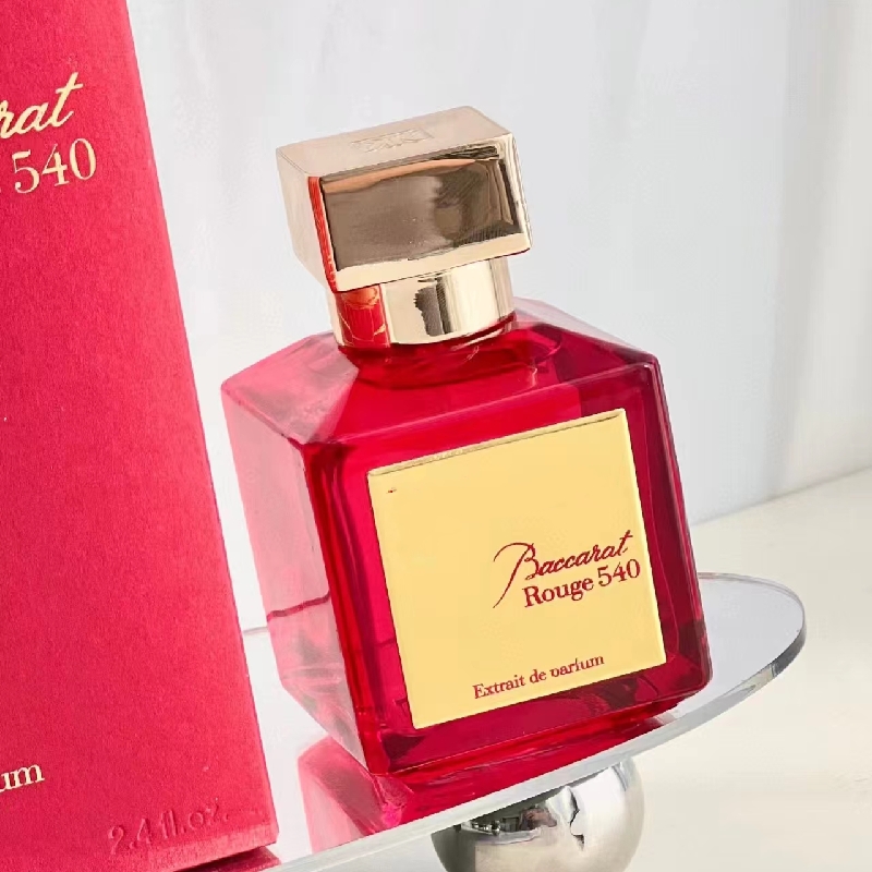 Baccarat Rouge Perfume 540 70ml Eau De Parfum 6.8 fl.oz 100ml New Fragrance perfumes incense spray women and men
Baccarat Rouge Perfume 540 70ml Eau De Parfum 6.8 fl.oz 100ml New Fragrance perfumes incense spray women and men