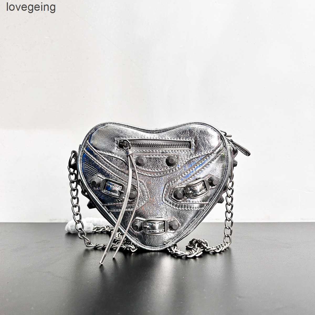 Leather Lecagole Handbag Le Designer Bags Cagole Spring Mini Heart Sweet Love Locomotive Bag 2023 Crossbody Chain Rivet Spicy Girl F5ut, Pink-
Leather Lecagole Handbag Le Designer Bags Cagole Spring Mini Heart Sweet Love Locomotive Bag 2023 Crossbody Chain Rivet Spicy Girl F5ut, Pink-