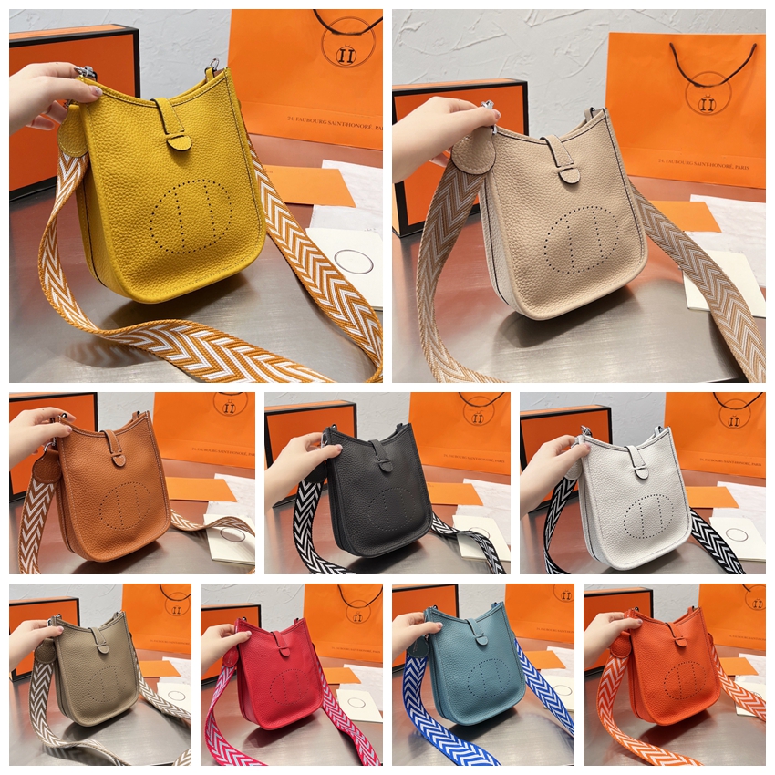 Designer Luxury Handbags with Adjustable Straps Shoulder Bag Evelyne GM Chocolat Taurillon Clemence Square Tote Bags Fashion Crossbody Hollow Out Storage Handbag, No bags
Designer Luxury Handbags with Adjustable Straps Shoulder Bag Evelyne GM Chocolat Taurillon Clemence Square Tote Bags Fashion Crossbody Hollow Out Storage Handbag, No bags