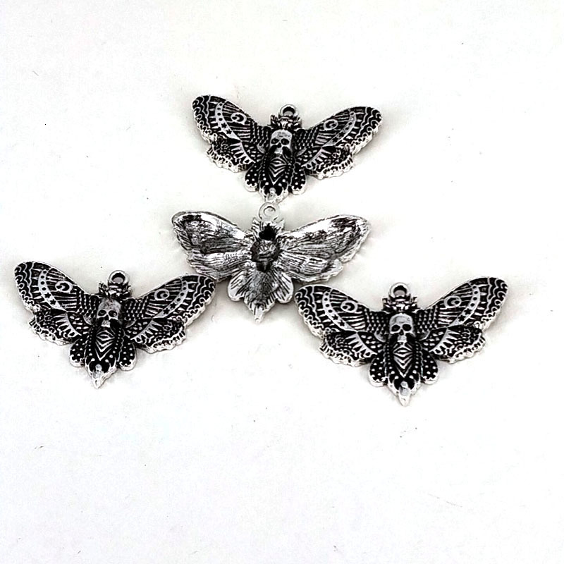 Charms hzew 50pcs accessories Animal moth skull head pendant for women man Accessories 230320
Charms hzew 50pcs accessories Animal moth skull head pendant for women man Accessories 230320