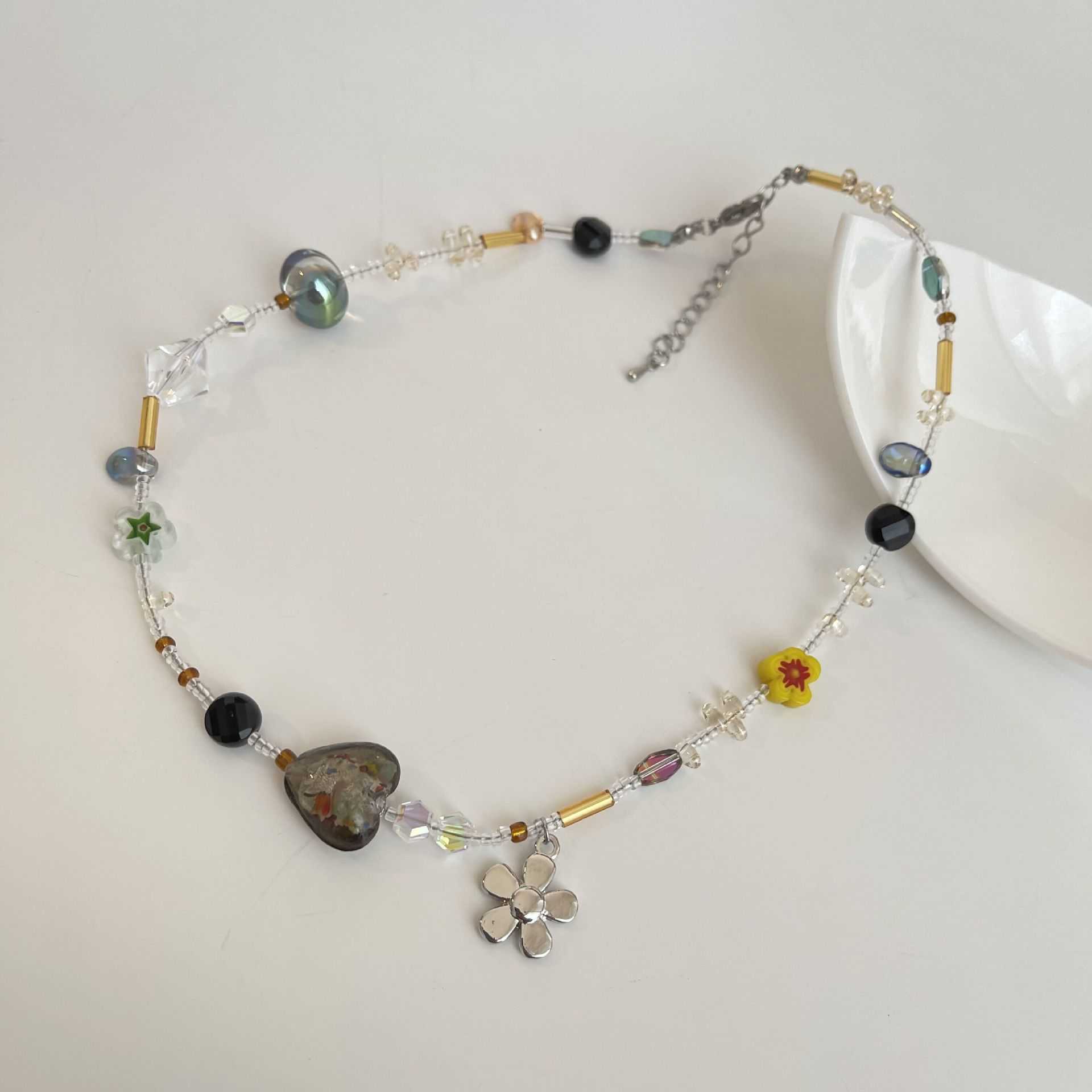 Pendant Necklaces Korean Flower Pendant Crystal Class Gravel Beaded Necklace For Women Cool Y2K Choker 2022 Fashion Jewelry Exquisite Accessory Z0321