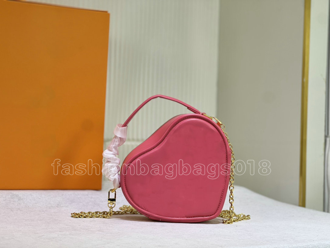Pop My Heart Pouch Luxury Embroidered Monograms Love Shape Mini Bags Designer Quilted Leather Handbag Anniversary Gold Chain Shoulder Bag Valentine's Day M81893, Blue
Pop My Heart Pouch Luxury Embroidered Monograms Love Shape Mini Bags Designer Quilted Leather Handbag Anniversary Gold Chain Shoulder Bag Valentine's Day M81893, Blue